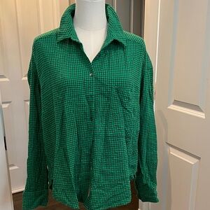 XiRENA Green Checkered Button Down Shirt